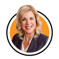 Danielle-Leadership-WebPage-Headshots5-768x768