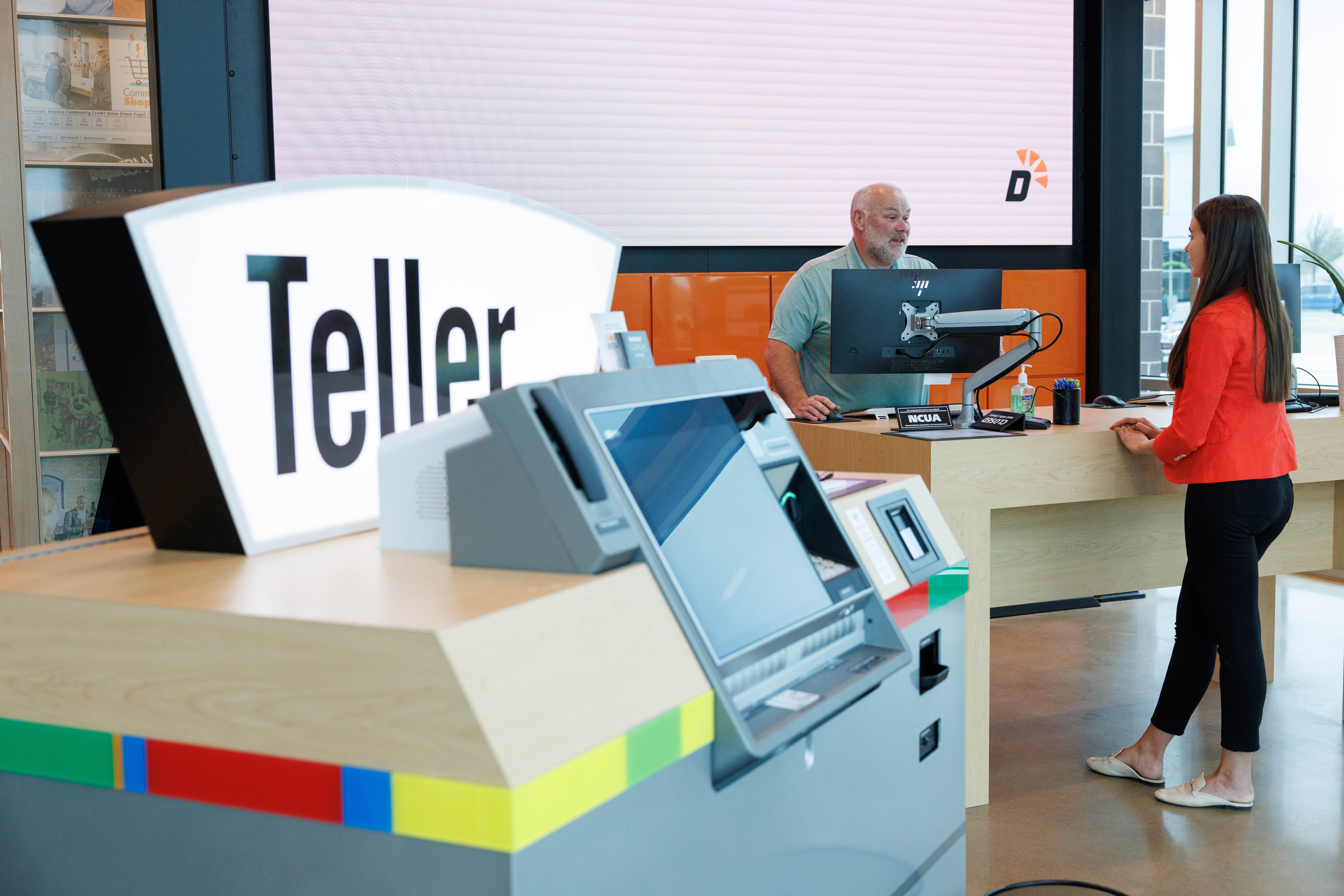 How live video tellers work and what they can do for you