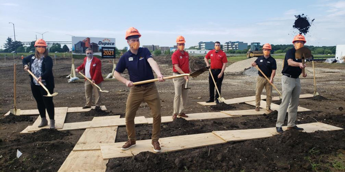 Image of Dupaco staff and Red Coat Ambassadors